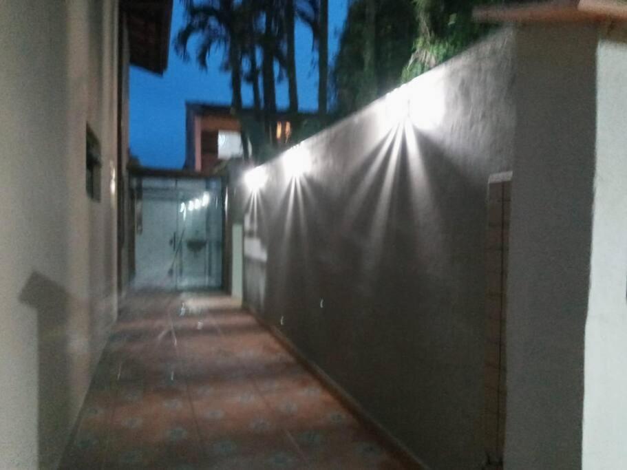 Casa Estilo Minimalista Em Ubatuba Exterior foto